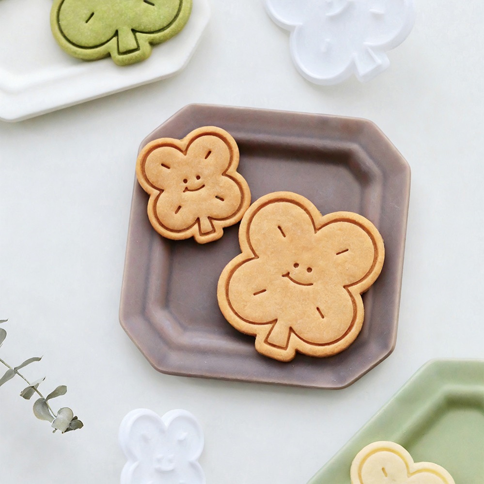 แม่พิมพ์คุกกี้รูปใบโคลเวอร์สี่ - Kitchen Appliances Baking บทวิจารณ์และราคา