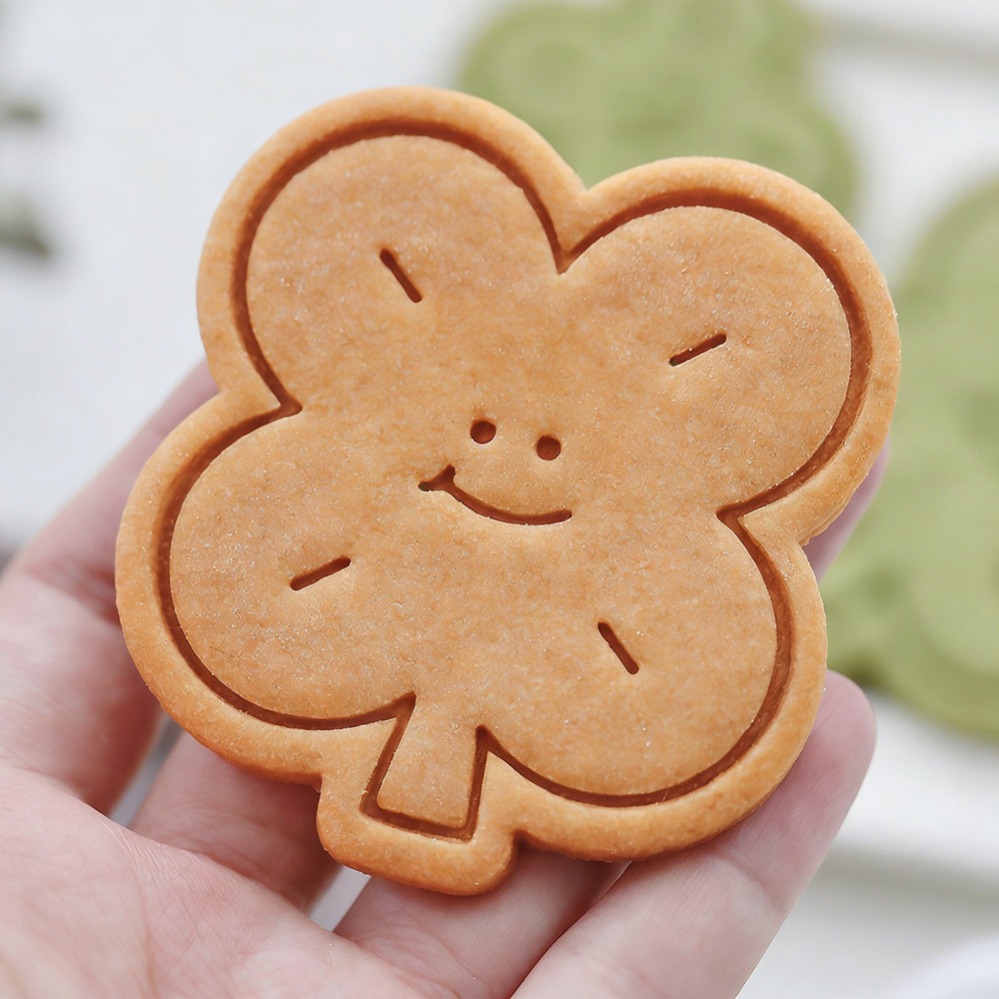 แม่พิมพ์คุกกี้รูปใบโคลเวอร์สี่ - Kitchen Appliances Baking บทวิจารณ์และราคา