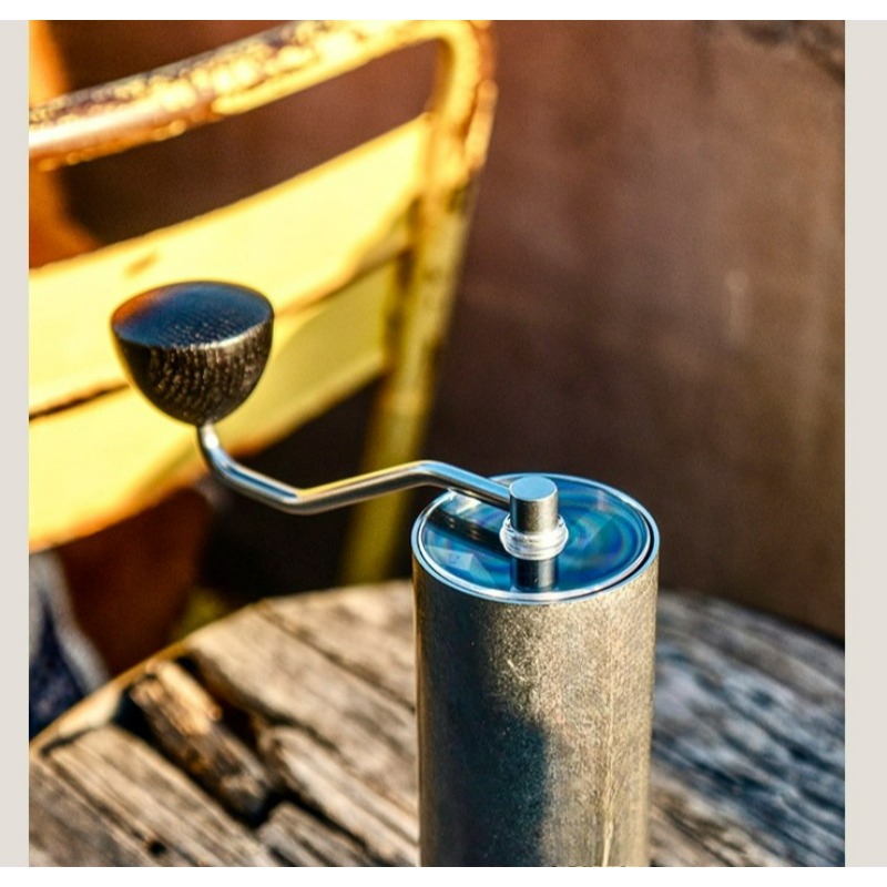 เครื่องบดกาแฟมือหมุน Commander - Coffee Grinder Burr บทวิจารณ์และราคา